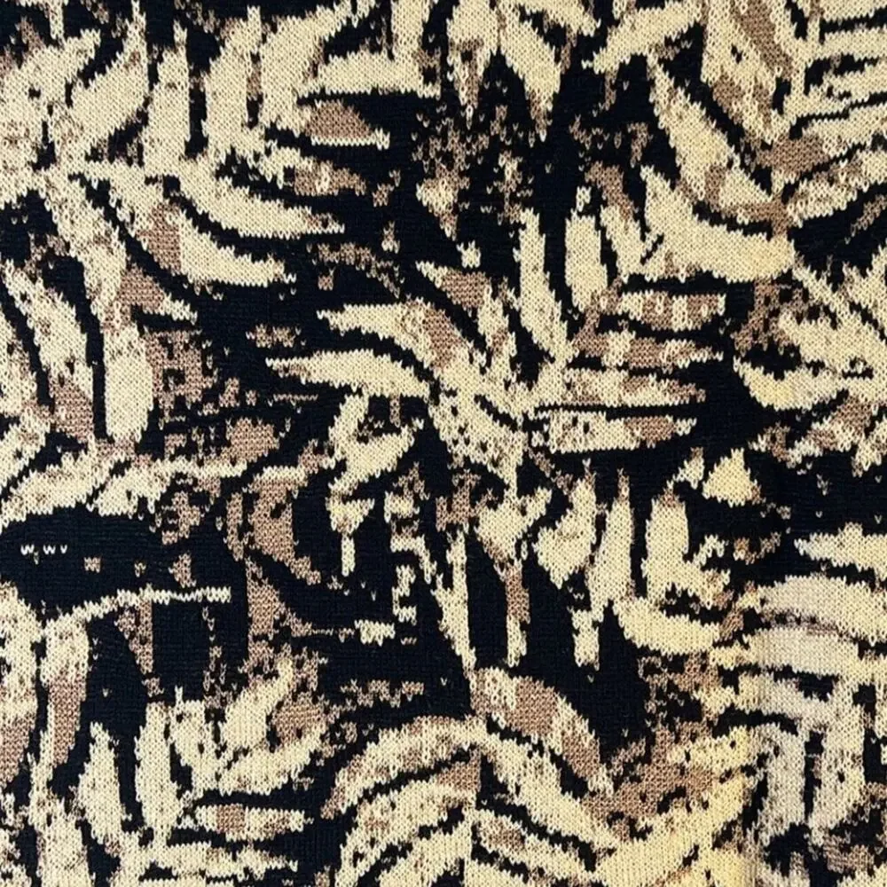 St. JOHN COLLECTION  tan & Black Leaf print Zip Front Cardigan Size 6